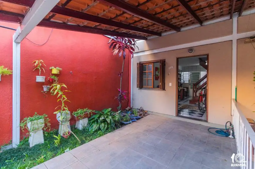 Foto 5 de Casa de Condomínio com 3 Quartos à venda, 103m² em Cristal, Porto Alegre