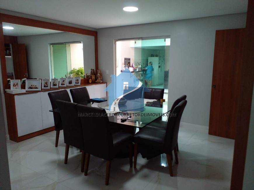 Foto 3 de Casa de Condomínio com 3 Quartos à venda, 220m² em Flores, Manaus
