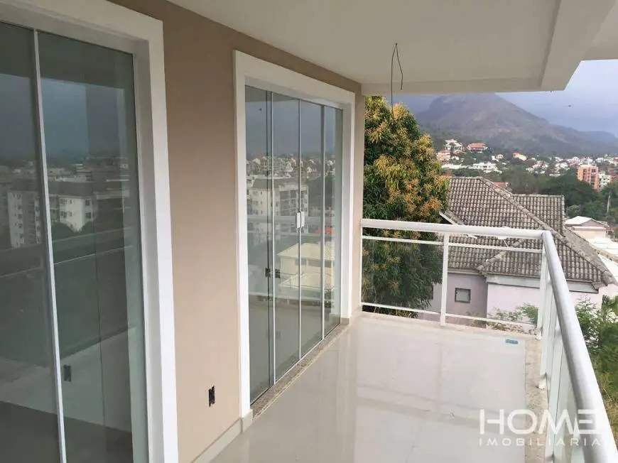 Foto 1 de Casa de Condomínio com 3 Quartos à venda, 400m² em Freguesia, Rio de Janeiro