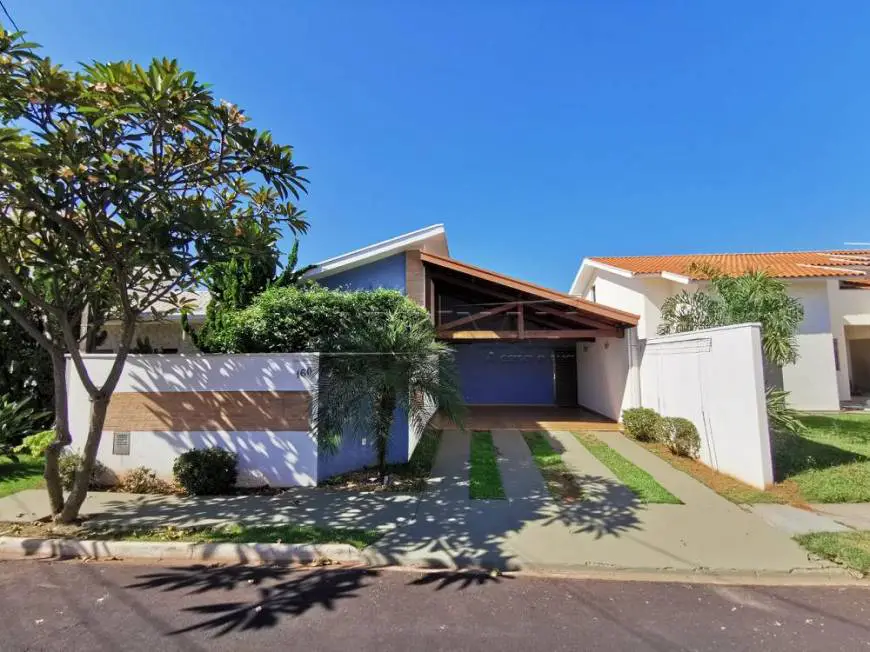 Foto 1 de Casa de Condomínio com 3 Quartos para alugar, 180m² em Jardim dos Flamboyants, Araraquara