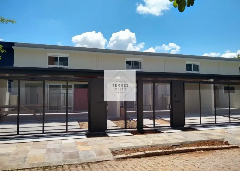 Foto 1 de Casa de Condomínio com 3 Quartos à venda, 200m² em Jardim Lindóia, Porto Alegre