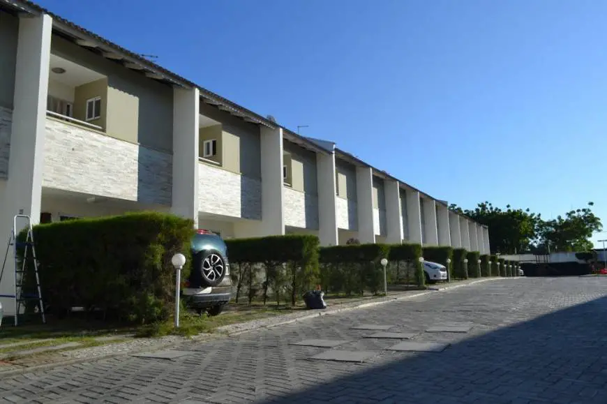 Foto 2 de Casa de Condomínio com 3 Quartos para alugar, 93m² em Lagoa Redonda, Fortaleza