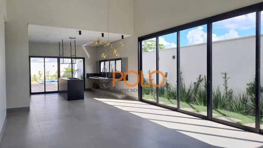 Foto 1 de Casa de Condomínio com 3 Quartos à venda, 243m² em Laranjeiras, Uberlândia