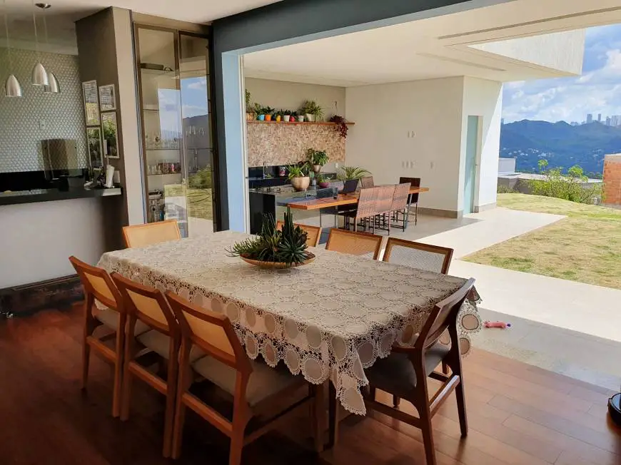 Foto 3 de Casa de Condomínio com 3 Quartos à venda, 320m² em Mirante da Mata, Nova Lima