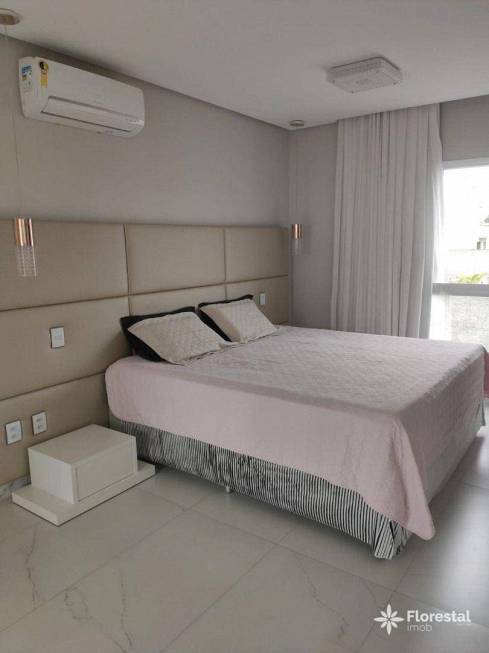 Foto 4 de Casa de Condomínio com 3 Quartos à venda, 250m² em Papagaio, Feira de Santana