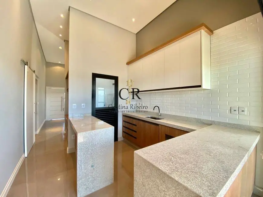 Foto 5 de Casa de Condomínio com 3 Quartos à venda, 250m² em Parque Residencial Maria Elmira , Caçapava