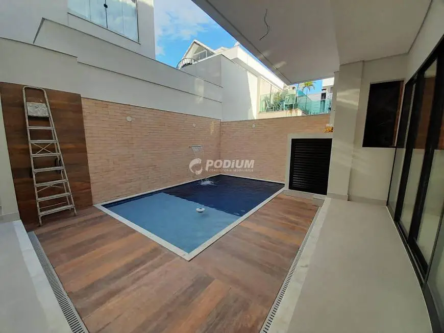 Foto 3 de Casa de Condomínio com 3 Quartos à venda, 250m² em Recreio Dos Bandeirantes, Rio de Janeiro
