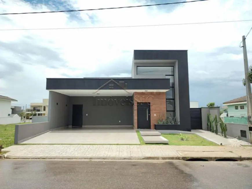 Foto 1 de Casa de Condomínio com 3 Quartos à venda, 158m² em Residencial Terras do Vale, Caçapava