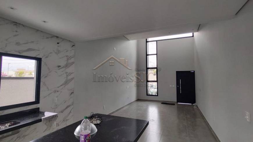 Foto 4 de Casa de Condomínio com 3 Quartos à venda, 158m² em Residencial Terras do Vale, Caçapava