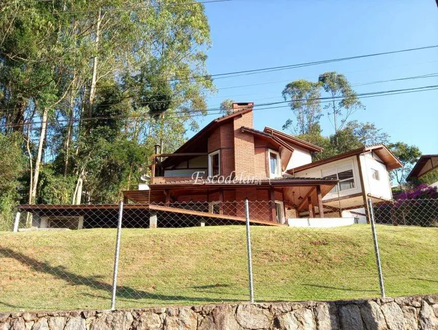 Foto 2 de Casa de Condomínio com 3 Quartos à venda, 305m² em Roseira, Mairiporã