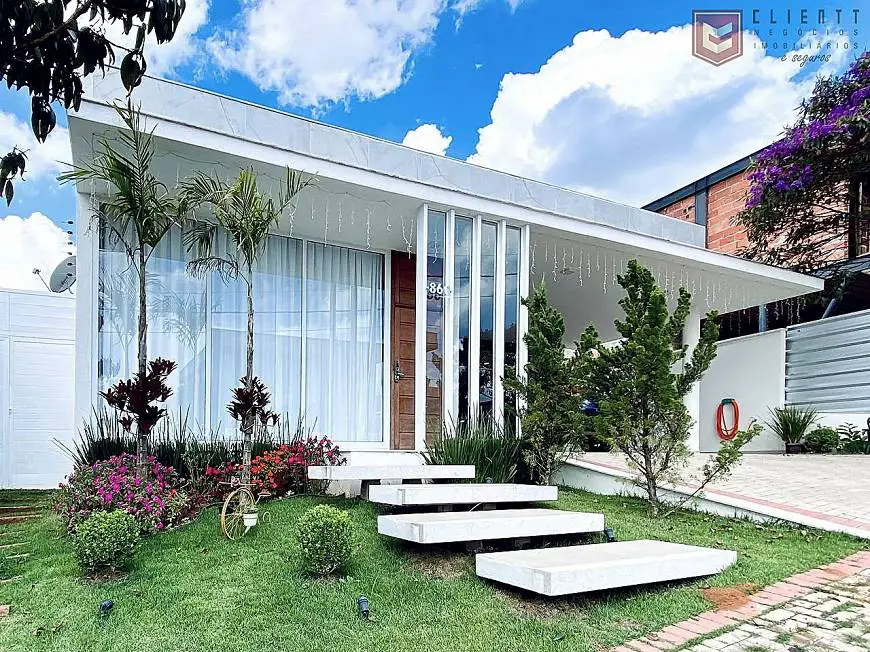 Foto 1 de Casa de Condomínio com 3 Quartos à venda, 450m² em Santo Antônio, Juiz de Fora