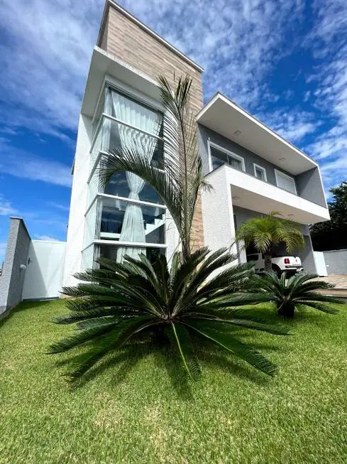 Foto 1 de Casa de Condomínio com 3 Quartos à venda, 300m² em São João do Rio Vermelho, Florianópolis