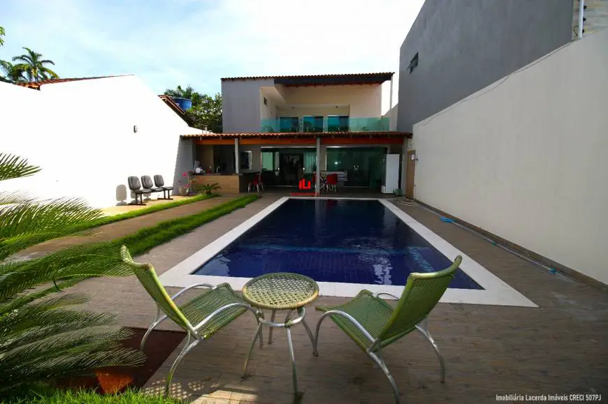 Foto 1 de Casa de Condomínio com 3 Quartos para alugar, 420m² em Tarumã, Manaus
