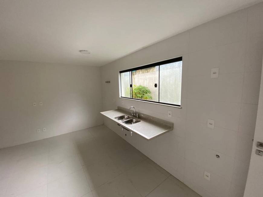 Foto 5 de Casa de Condomínio com 3 Quartos para alugar, 192m² em Vargem Grande, Rio de Janeiro