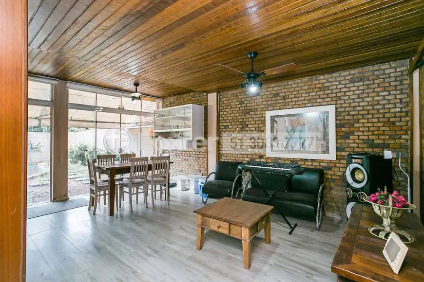Foto 4 de Casa de Condomínio com 4 Quartos à venda, 295m² em Agronomia, Porto Alegre