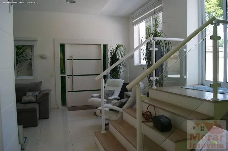 Foto 3 de Casa de Condomínio com 4 Quartos para alugar, 298m² em Alphaville, Santana de Parnaíba