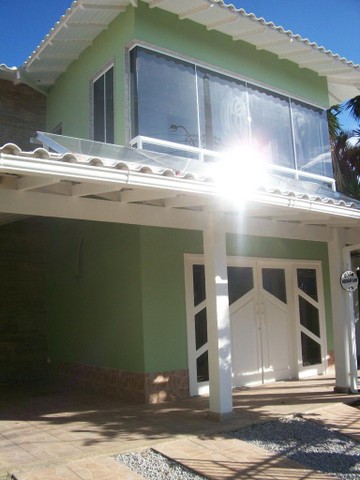 Foto 1 de Casa de Condomínio com 4 Quartos para alugar, 250m² em Barra de Macaé, Macaé