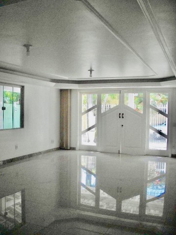 Foto 2 de Casa de Condomínio com 4 Quartos para alugar, 250m² em Barra de Macaé, Macaé