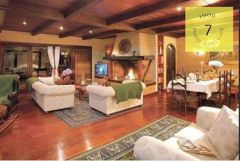 Foto 1 de Casa de Condomínio com 4 Quartos para alugar, 283m² em , Campos do Jordão