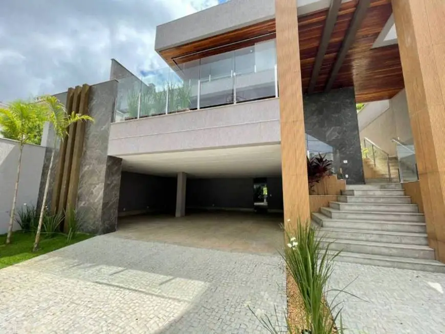 Foto 1 de Casa de Condomínio com 4 Quartos para alugar, 445m² em Castelo, Belo Horizonte