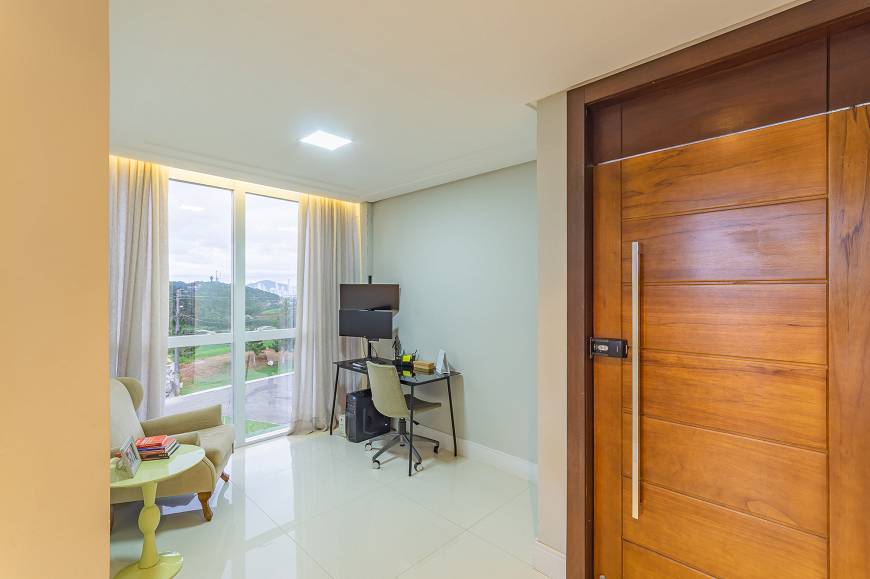 Foto 2 de Casa de Condomínio com 4 Quartos à venda, 420m² em Centro, Camboriú