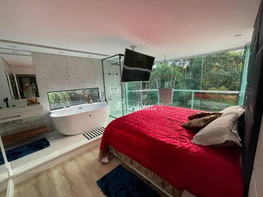 Foto 5 de Casa de Condomínio com 4 Quartos à venda, 300m² em Centro, Mairiporã