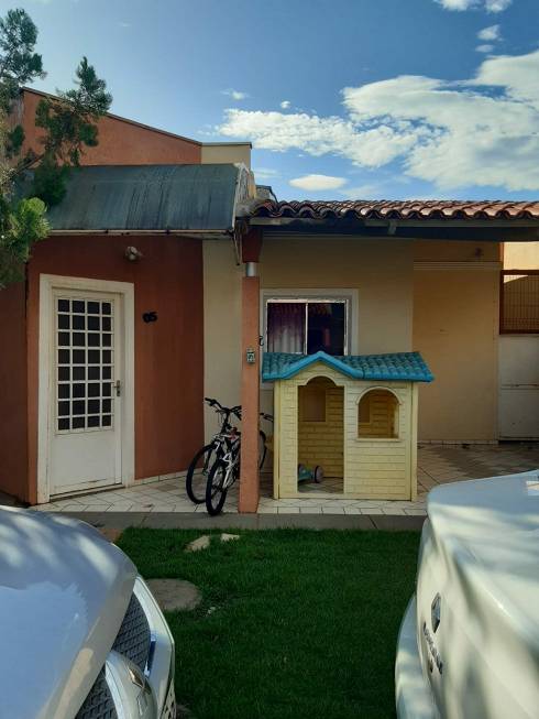 Foto 1 de Casa de Condomínio com 4 Quartos à venda, 100m² em Despraiado, Cuiabá