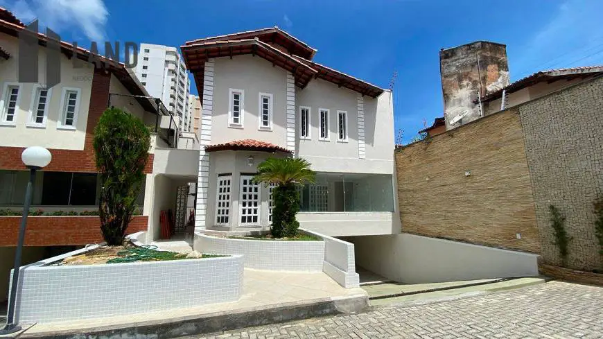 Foto 1 de Casa de Condomínio com 4 Quartos à venda, 154m² em Engenheiro Luciano Cavalcante, Fortaleza