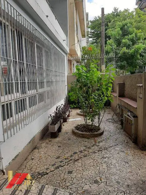 Foto 2 de Casa de Condomínio com 4 Quartos à venda, 334m² em Grajaú, Rio de Janeiro