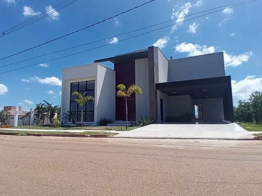 Foto 2 de Casa de Condomínio com 4 Quartos à venda, 600m² em Gran Royalle Pouso Alegre, Pouso Alegre