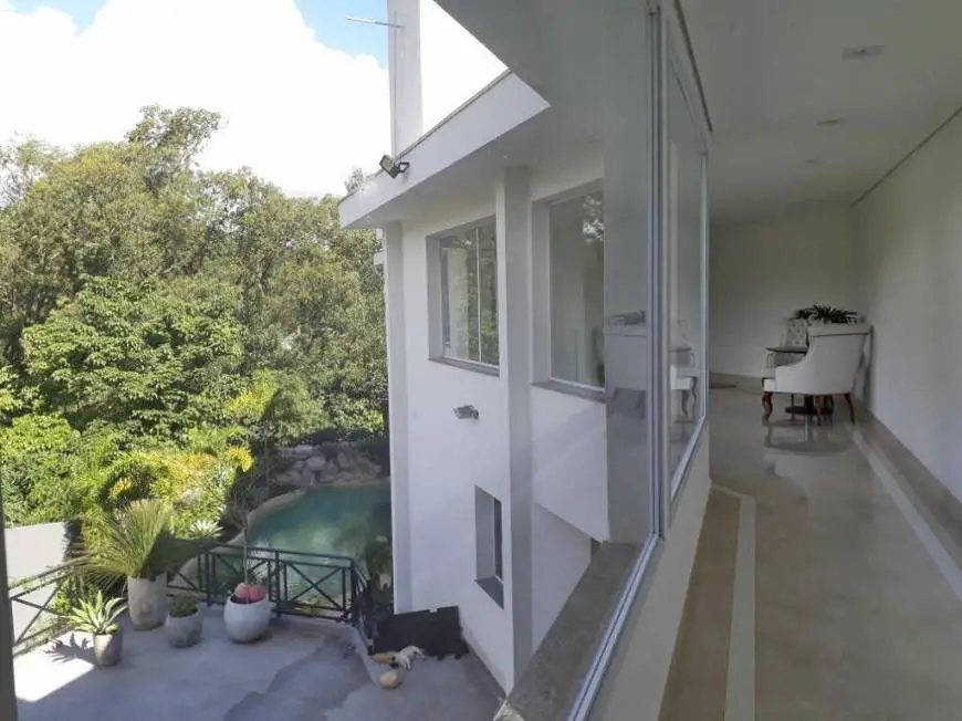 Foto 3 de Casa de Condomínio com 4 Quartos à venda, 700m² em Granja Viana, Carapicuíba
