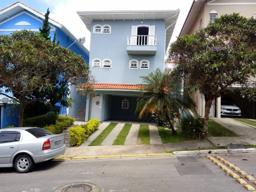 Foto 1 de Casa de Condomínio com 4 Quartos para alugar, 240m² em Granja Viana, Cotia