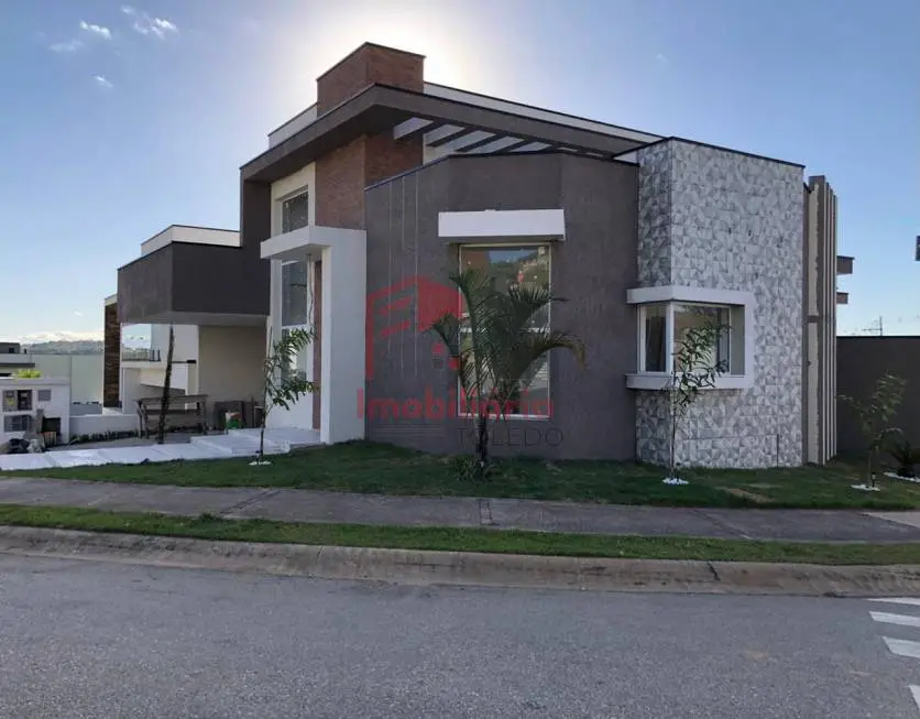 Foto 1 de Casa de Condomínio com 4 Quartos à venda, 180m² em Green Valley, Votorantim