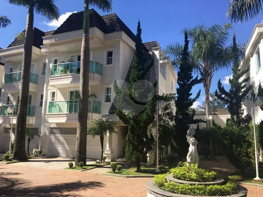 Foto 1 de Casa de Condomínio com 4 Quartos para alugar, 350m² em Horto Florestal, São Paulo