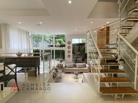 Foto 1 de Casa de Condomínio com 4 Quartos à venda, 219m² em Indianópolis, São Paulo