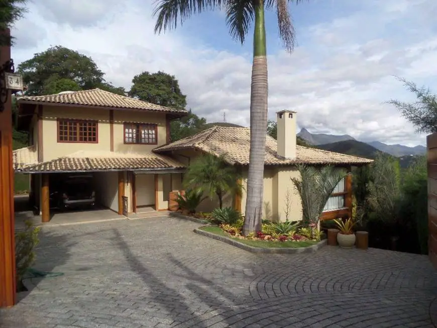 Foto 1 de Casa de Condomínio com 4 Quartos à venda, 586m² em Itaipava, Petrópolis