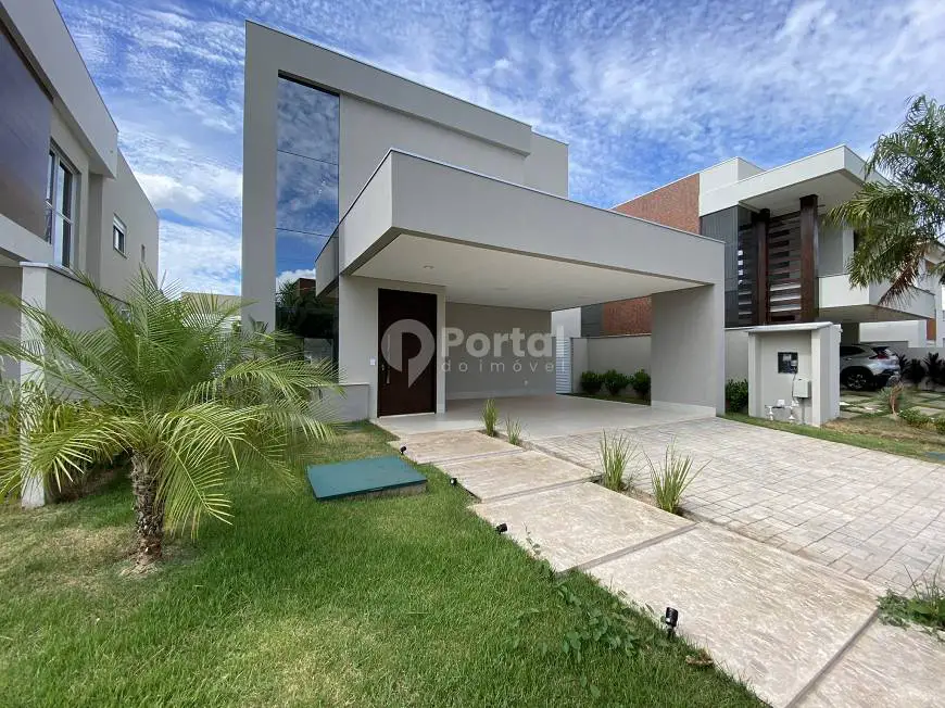 Foto 1 de Casa de Condomínio com 4 Quartos à venda, 277m² em Jardim Itália, Cuiabá