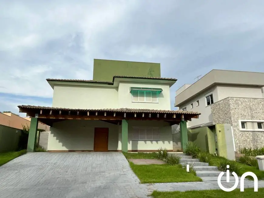Foto 1 de Casa de Condomínio com 4 Quartos à venda, 359m² em Jardim Itália, Cuiabá
