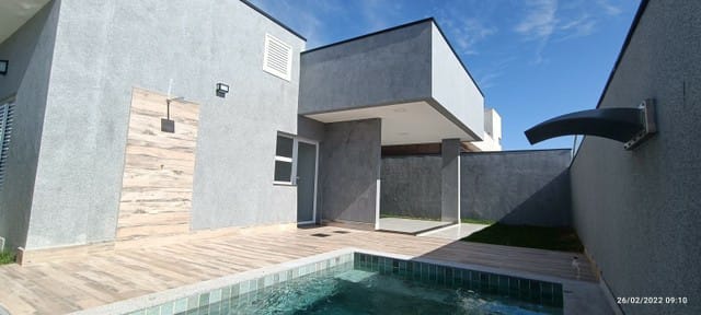 Foto 1 de Casa de Condomínio com 4 Quartos à venda, 193m² em Laranjeiras, Uberlândia