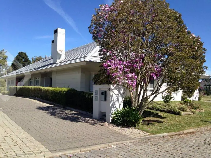 Foto 3 de Casa de Condomínio com 4 Quartos à venda, 470m² em Nossa Senhora da Saúde, Caxias do Sul