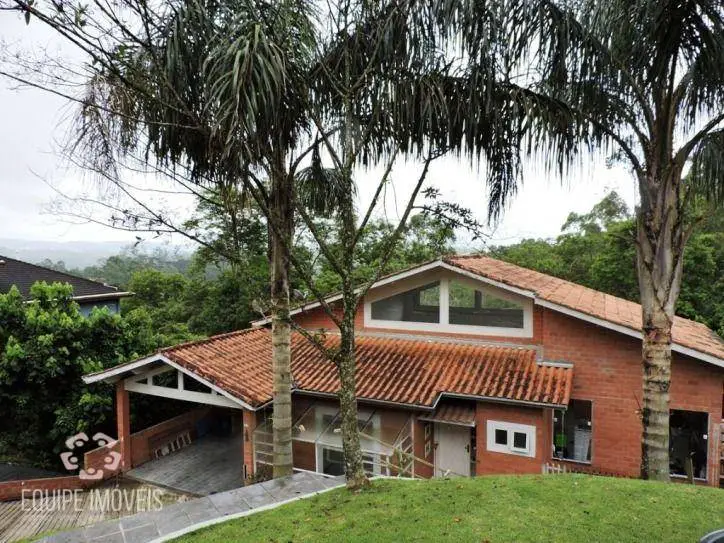 Foto 1 de Casa de Condomínio com 4 Quartos à venda, 205m² em Parque das Artes, Embu das Artes