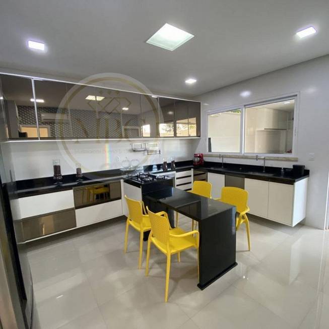 Foto 5 de Casa de Condomínio com 4 Quartos para alugar, 350m² em Ponta Negra, Manaus