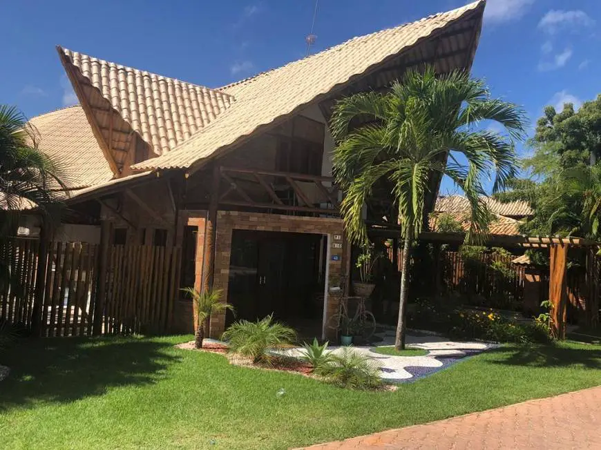 Foto 1 de Casa de Condomínio com 4 Quartos para alugar, 250m² em Praia do Forte, Mata de São João