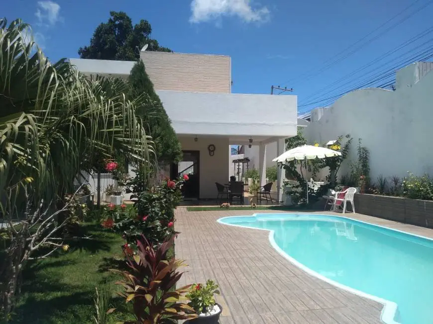 Foto 1 de Casa de Condomínio com 4 Quartos para alugar, 150m² em Recreio Ipitanga, Lauro de Freitas