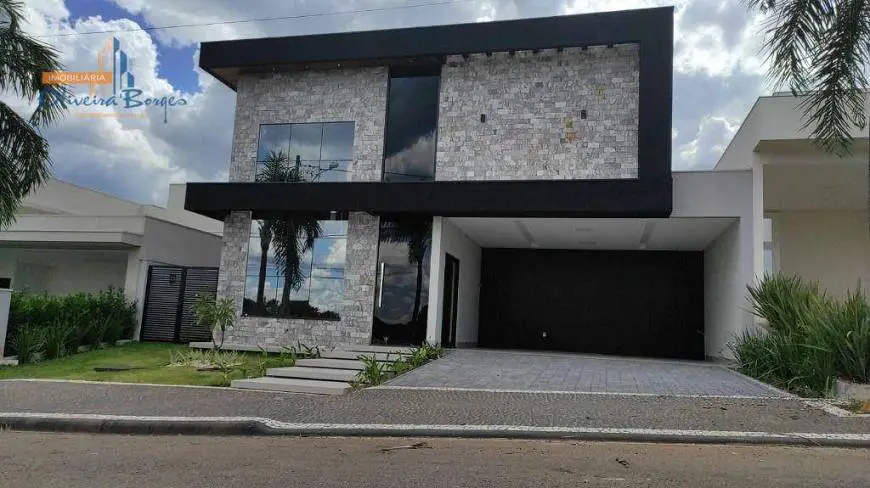 Foto 1 de Casa de Condomínio com 4 Quartos à venda, 245m² em Residencial Anaville, Anápolis