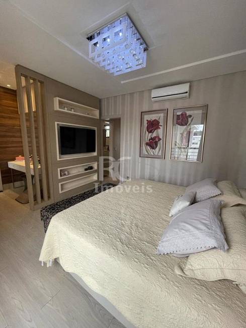 Foto 4 de Casa de Condomínio com 4 Quartos à venda, 300m² em Santa Regina, Camboriú