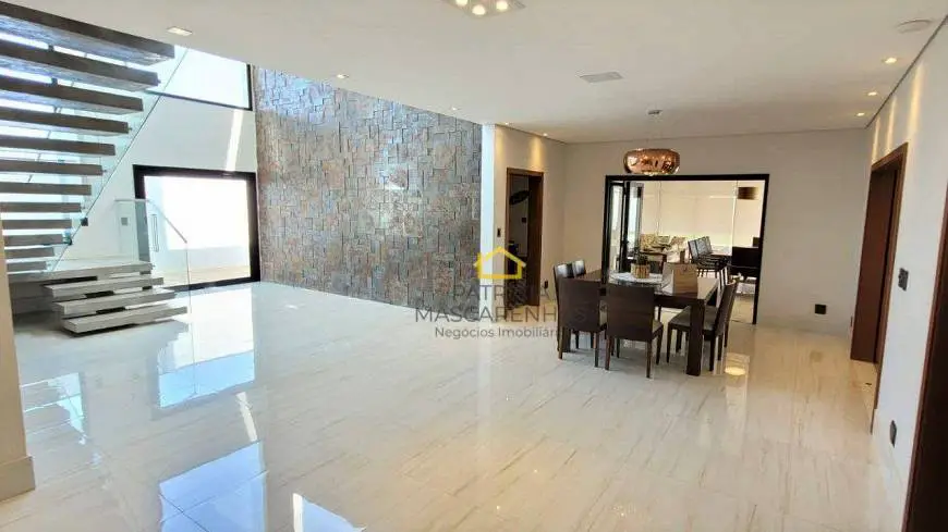 Foto 3 de Casa de Condomínio com 4 Quartos à venda, 750m² em Vossoroca, Votorantim