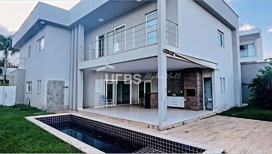 Foto 1 de Casa de Condomínio com 5 Quartos à venda, 400m² em Alphaville Flamboyant Residencial Araguaia, Goiânia
