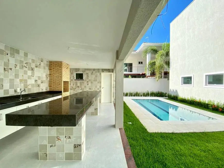 Foto 1 de Casa de Condomínio com 5 Quartos à venda, 480m² em Alphaville Fortaleza, Eusébio