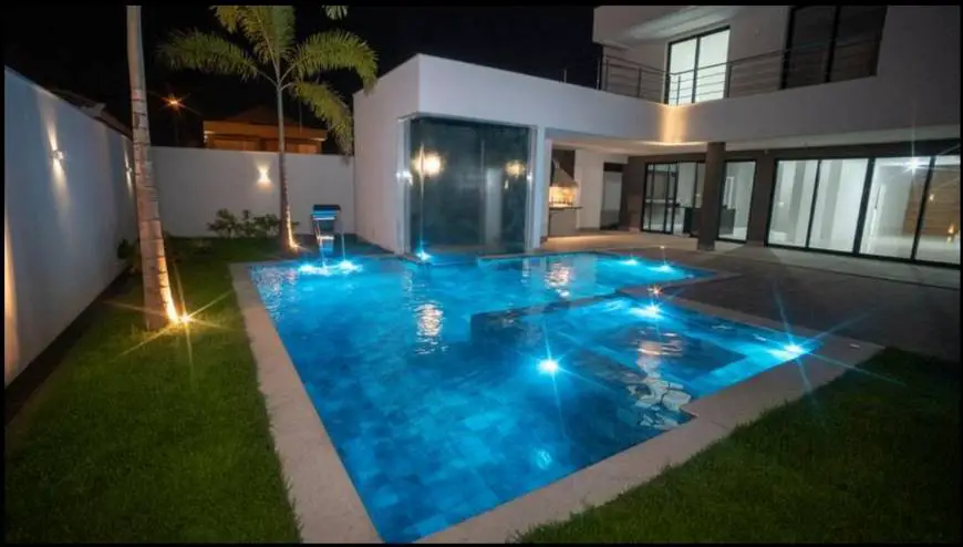 Foto 1 de Casa de Condomínio com 5 Quartos à venda, 680m² em Barra da Tijuca, Rio de Janeiro